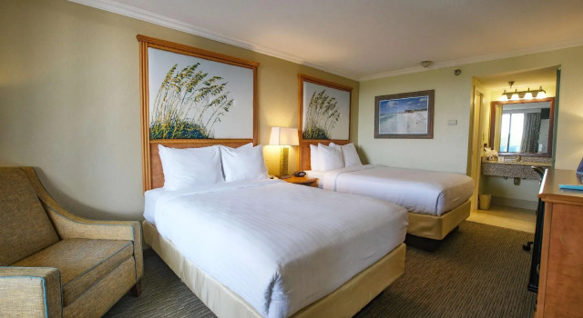 Четырёхместный номер Standard Spark by Hilton Sarasota Siesta Key Gateway