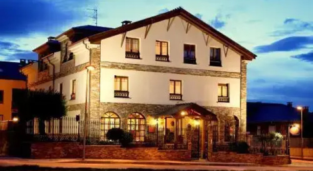 As Tapias Apartamentos Turisticos *
