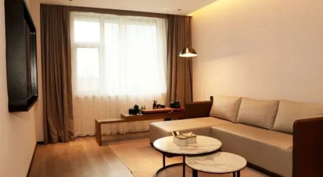 Люкс Qingdao Chengyang Vientiane Hui Zhengyang Middle Road Atour Hotel
