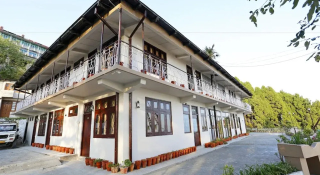 Hotel Raj Deluxe, Book Hotel Mussoorie Uttarakhand