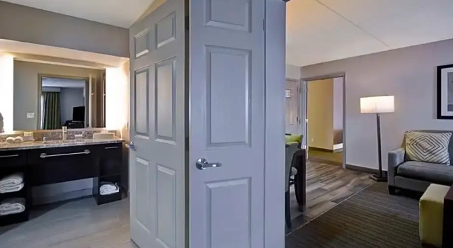 Четырёхместный номер Standard с 2 комнатами Homewood Suites by Hilton Philadelphia Great Valley