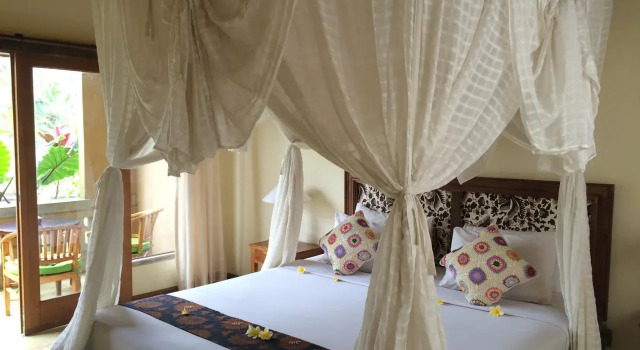 Ujung Ubud Guesthouse, Rezervovat Hotel Hotely v Bali se snídaní, Snídaně