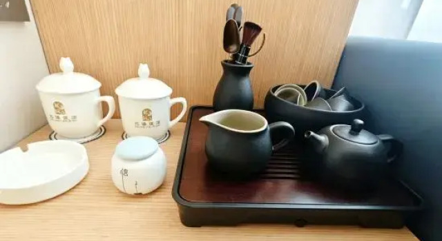 Zhenxiong Beihai Hotel (Fourth Middle School | Chishuiyuan Square), Rezerwuj Hotel Zhaotong Yunnan