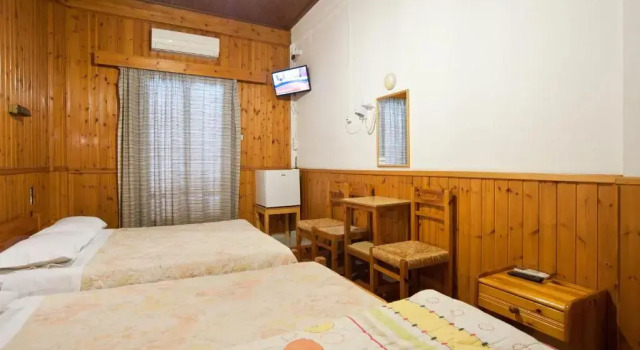 Standard Family room Hotel Athina