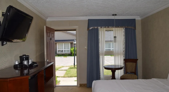 Номер Standard Festival Courtyard Inn