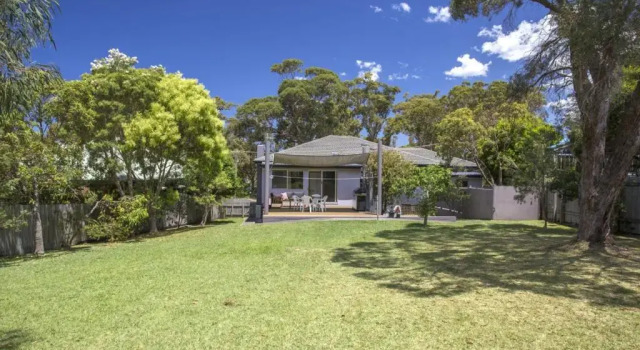 17A Crescent St ULLADULLA, Забронировать Отель Улладалла Shoalhaven, рядом с Гавань Улладаллы