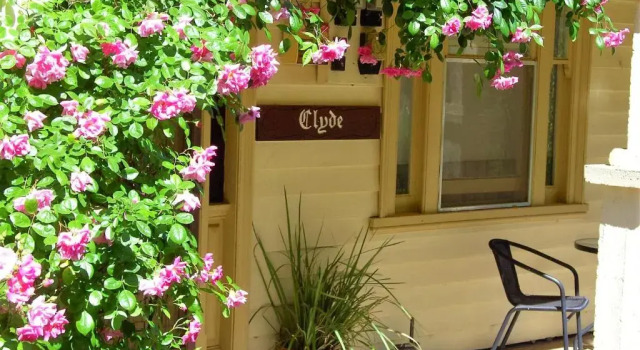Cottage Clyde Cottage