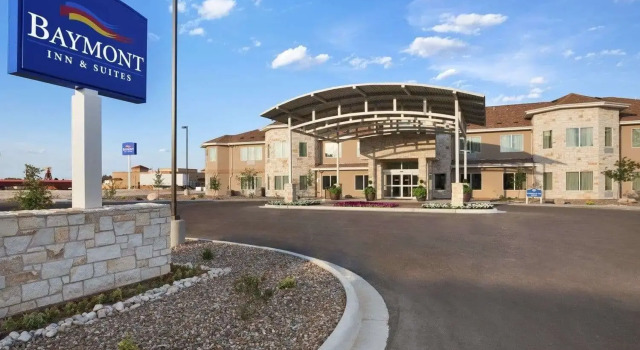 Baymont Inn & Suites Hobbs, Varaa Hotelli Hotellit New Mexico pysäköinnillä, Pysäköinti