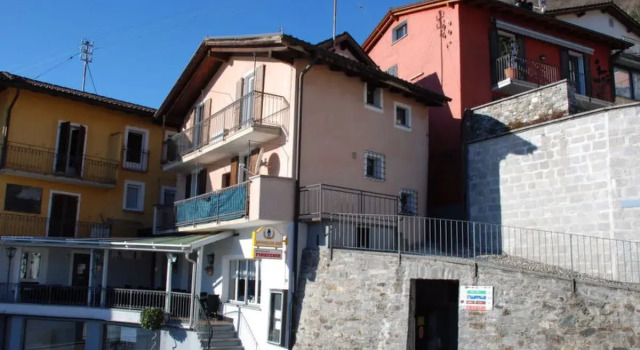 Apartment Busbai Ronco sopra Ascona, Prenota Appartamento Ronco sopra Ascona 
