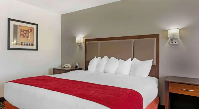 Номер Standard Best Western Plus Eagleridge Inn & Suites