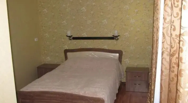 Orion, Book Hotel Hoteller i Rubtsovsk med parkering, Parkering