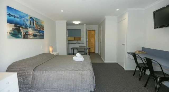 Beach n Reef Motel Self Contained Units, Prenota Motel Hotel a Queensland con piscina, Piscina
