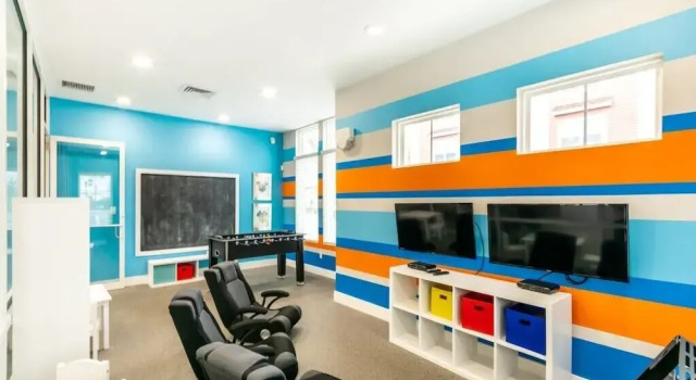 Amazing Location Modern Townhome Close To Disney