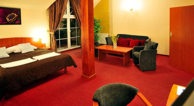 Апартаменты Hotel Złote Dęby