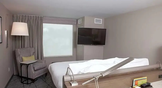 Двухместный люкс c 1 комнатой Hilton Garden Inn Springfield