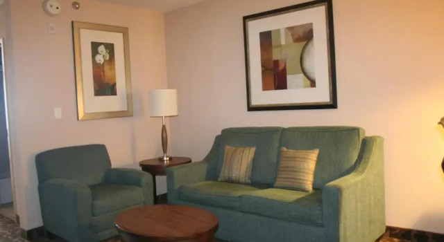 Полулюкс Hilton Garden Inn Charlotte/Concord