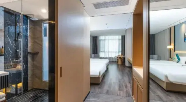 Номер Superior ELITE James Joyce Coffetel Hotel Guangzhou Railway Station Sanyuanli Metro Station Branch