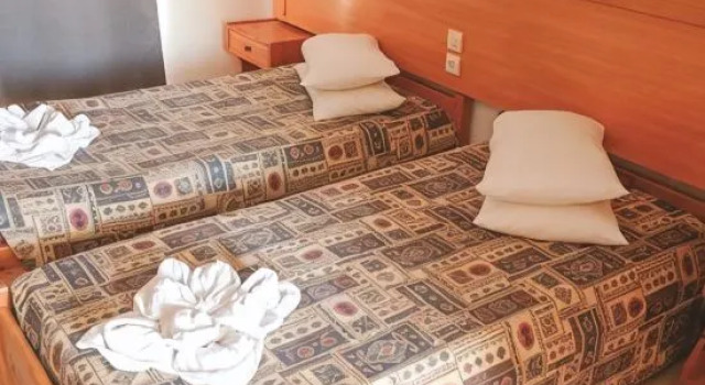 Апартаменты Pantheon Hotel