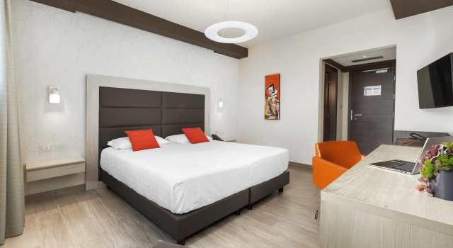 BHotel