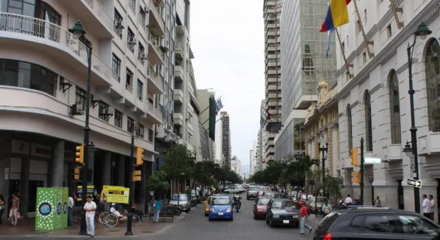 Apartaments Malecon 2000, Забронировать Отель Гуаякиль Гуаяс, рядом с Superior Technical Institution Guayaquil