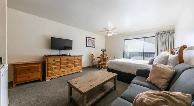 226 Bldg B 1 Bedroom Condo, Забронировать Апартаменты/квартира Траки Скво-Вэлли, рядом с West End Beach