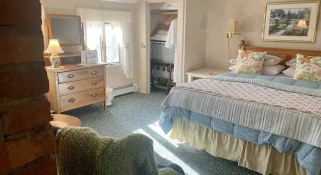Двухместный номер Deluxe с видом на горы The Buttonwood Inn on Mt. Surprise