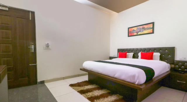 Townhouse 765 The Grace, Rezervovat Hotel Patiála 