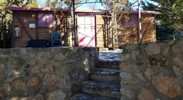 Camping Castillo de Loarre, Book Campground Hotels in Aragon with Parking, Parking