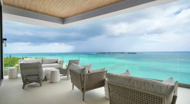 Апартаменты Aqualina 1001 in Nassau
