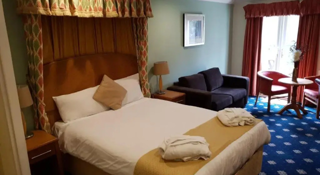 Двухместный номер Standard с балконом Kegworth Hotel East Midlands Airport