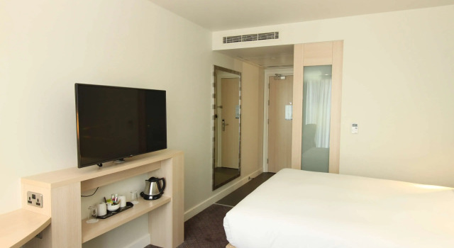 Отель Hampton by Hilton London Excel
