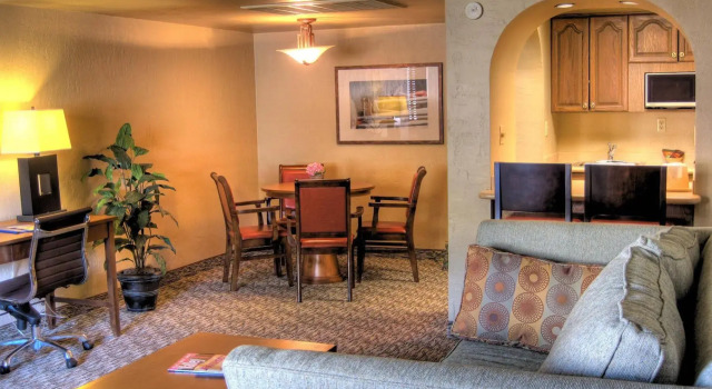 Dobson Ranch Inn & Suites LLC, Забронировать Отель Меса 