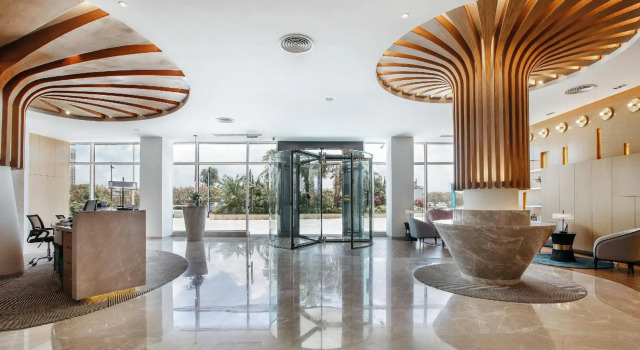 the Royal Bay Z Hotel, Rezerwuj Hotel Yinhai Beihai