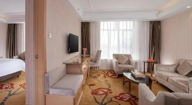 Vienna Hotel Guangdong Jieyang Longwei Town, Rezervasyon Otel Guangdong otoparklı oteller, Otopark