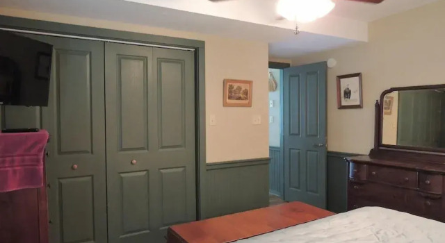 Grey Log #383358 - 1 Br Home, Забронировать Дом для отпуска Виллы Лейк-Лур, рядом с Озеро Лур, Вилла