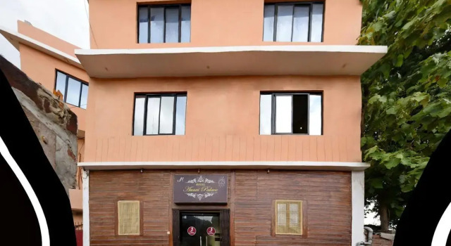 Hotel Aanvi Palace