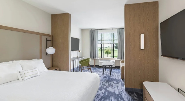 Двухместный люкс Fairfield Inn & Suites by Marriott Minneapolis North/Blaine