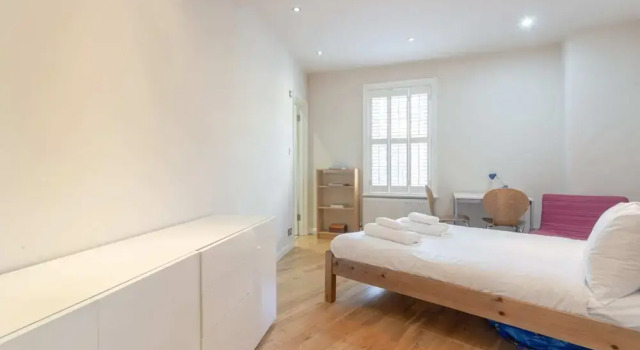2 Bedroom Apartment in Central London