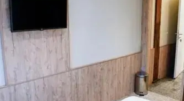 Hunor Hotel és Étterem, Забронировать Отель Вашарошнамень 