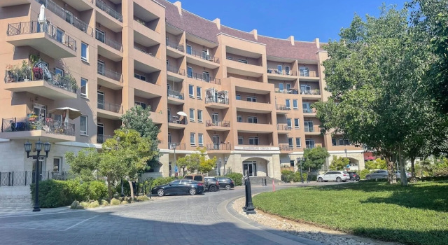 Cozy 1-bedroom Apartment for 5 in Motor City