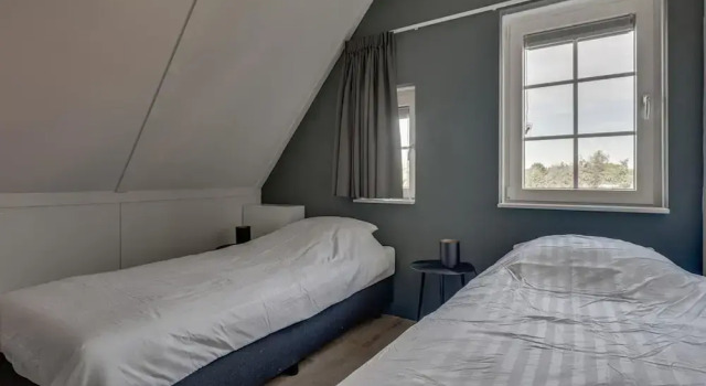 Cozy Holiday Home in a Holiday Park in Zeeland, Book Vacation Home Goes 