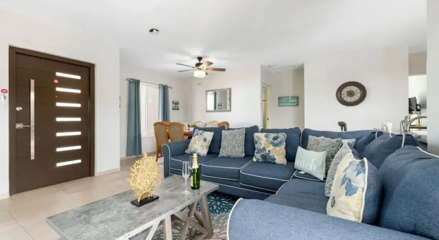 3BR Villa Central Location Private Pool Patio
