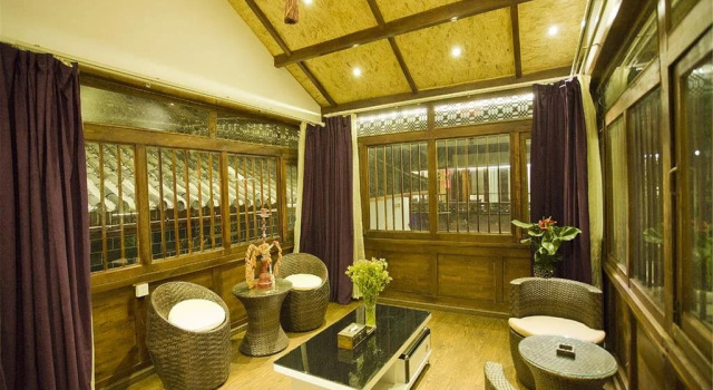 Lijiang Happy Yufu Inn, Забронировать Отель Лицзян Юньнань, рядом с Улица Сквер-стрит Древнего города Даянь