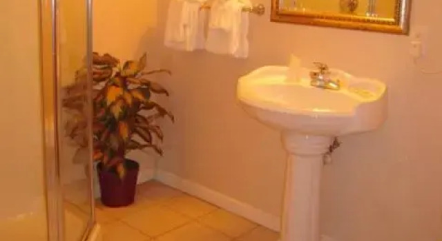 Четырёхместный номер Standard Colonie Inn and Suites