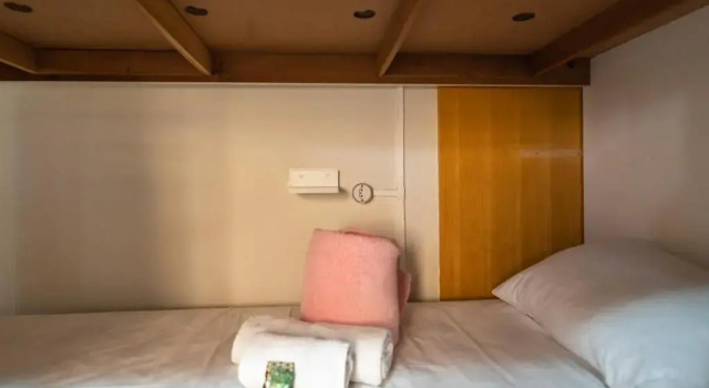 Кровать в общем номере (женский номер) Hostel B2B SP