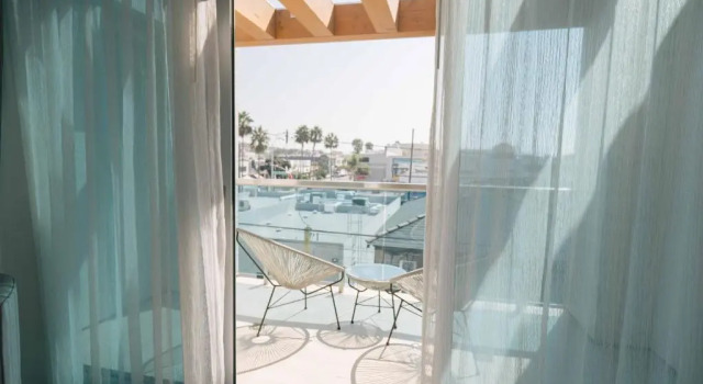 Двухместный номер Deluxe с балконом H2O Hermosa Beach Hotel
