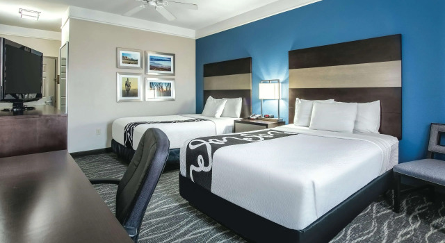 La Quinta Inn & Suites by Wyndham Phoenix I-10 West