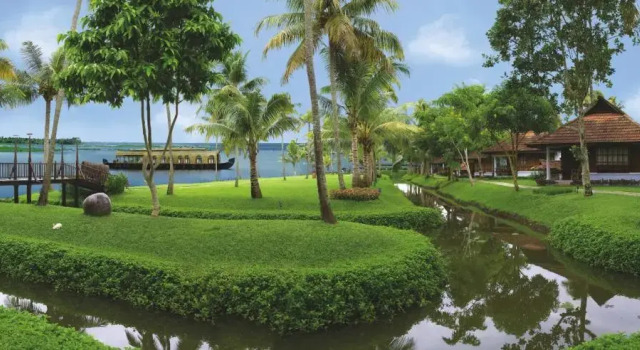 Вилла с видом на озеро Kumarakom Lake Resort