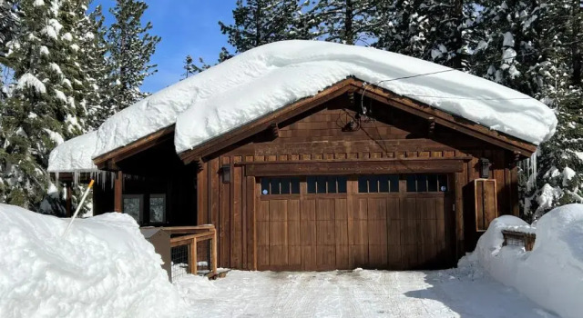 Коттедж Saint Bernard - INCREDIBLE MOUNTAIN GETAWAY HOT TUB GAME ROOM GAS BBQ L2 EV CONNECTION TAHOE