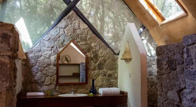 Коттедж Lukuba Island Lodge - East Africa Camps